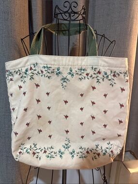 Vintage Pfaltzgraff Winter Berry Tote Bag